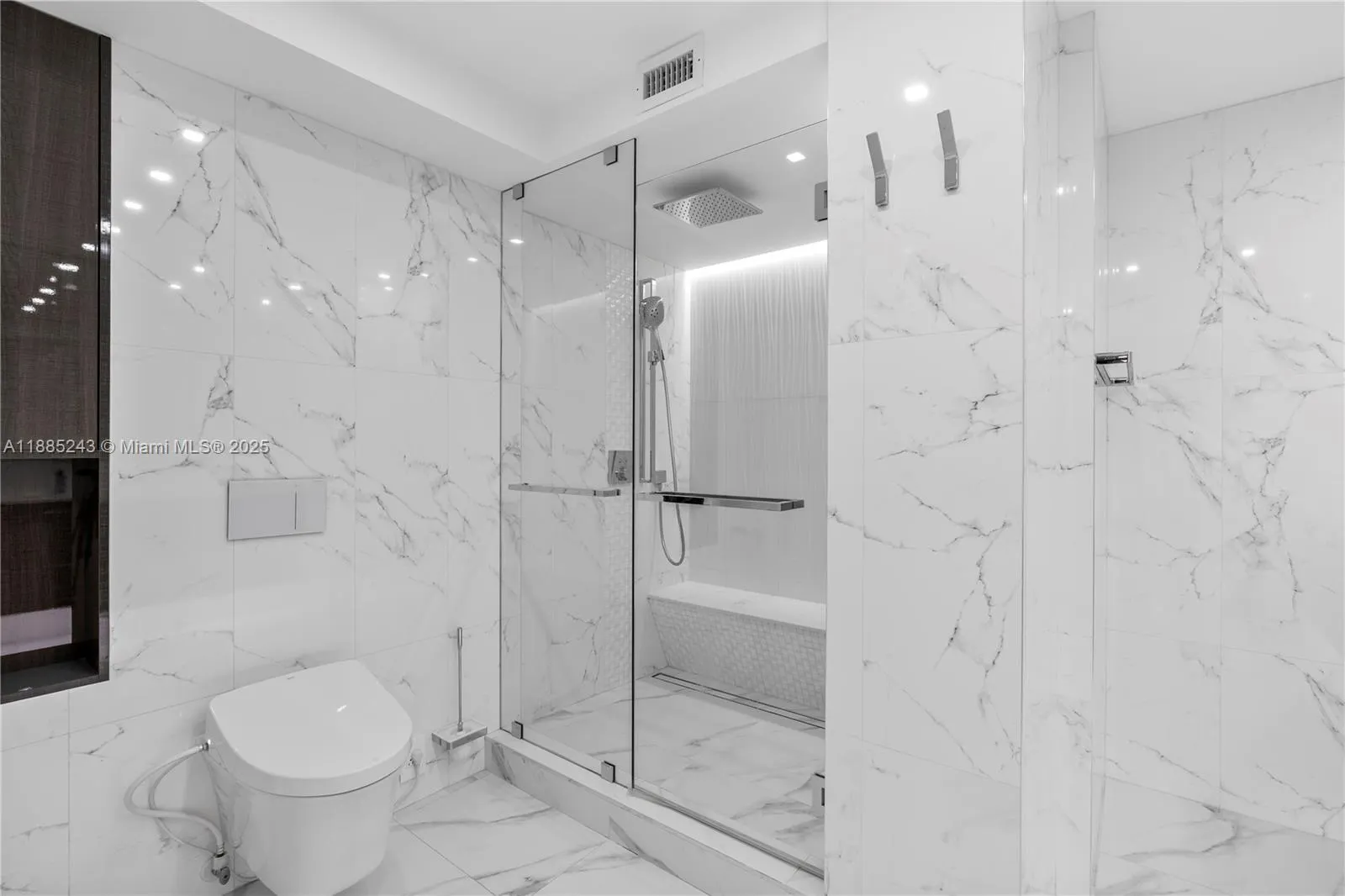 2030 S Ocean Drive, #2127