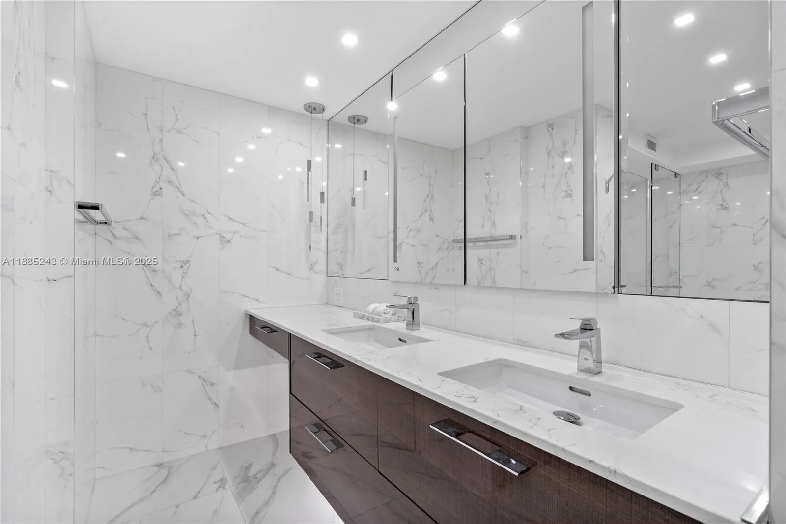 2030 S Ocean Drive, #2127