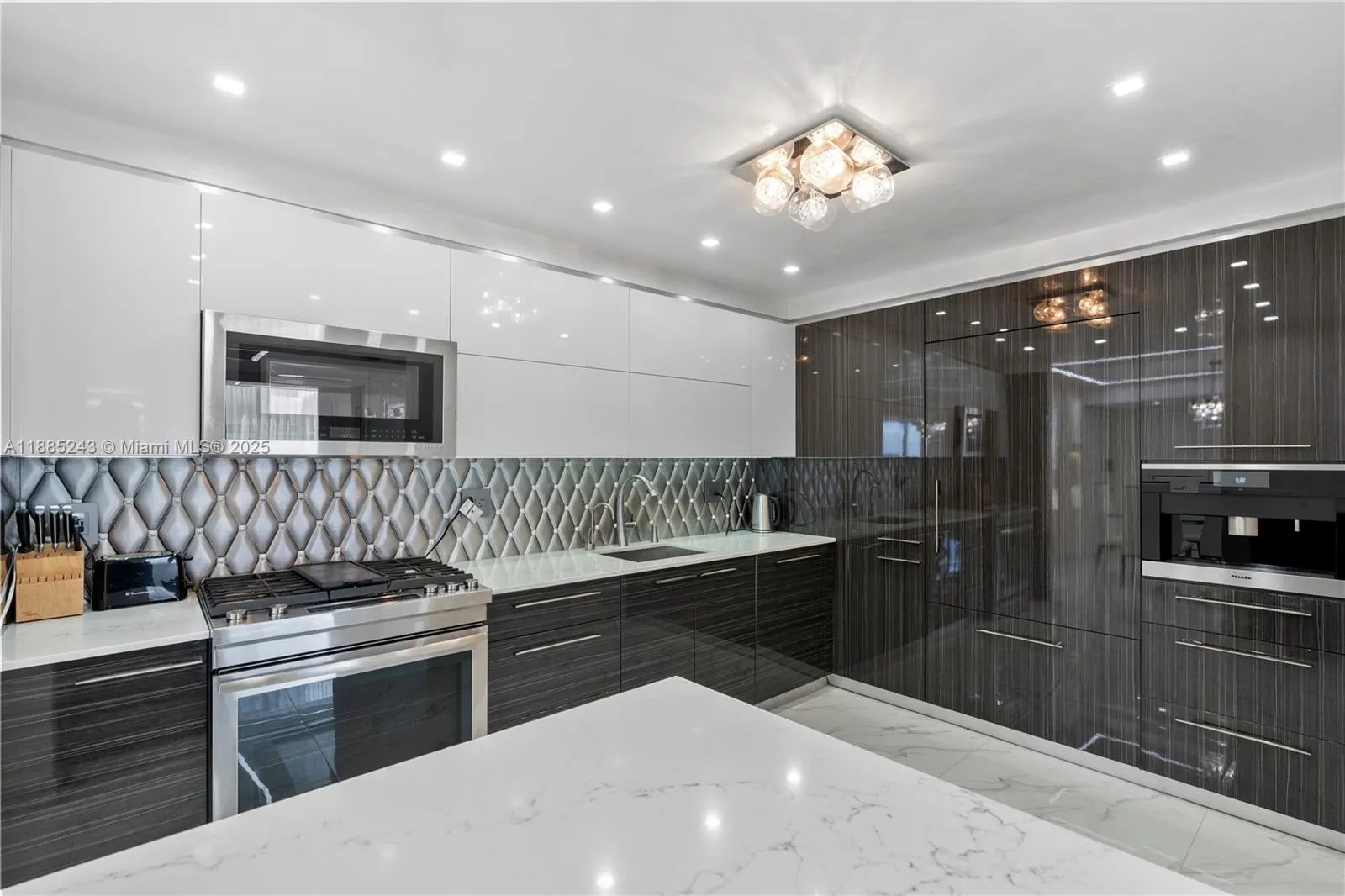 2030 S Ocean Drive, #2127