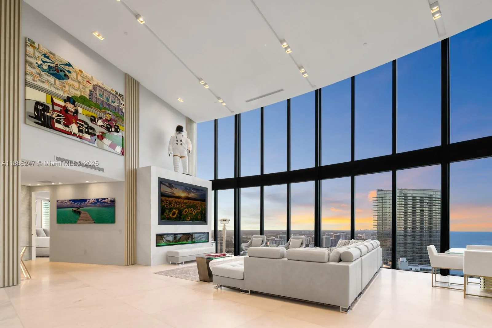 18555 Collins Ave, #4405