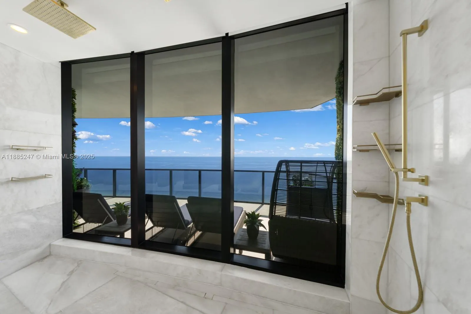18555 Collins Ave, #4405
