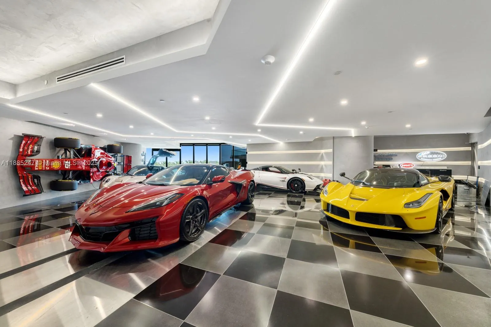 18555 Collins Ave, #4405