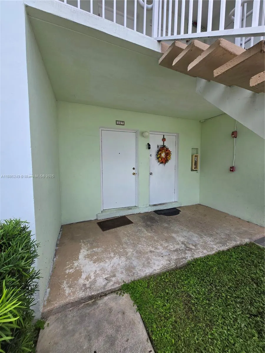 7660 SW 82nd St, #H107