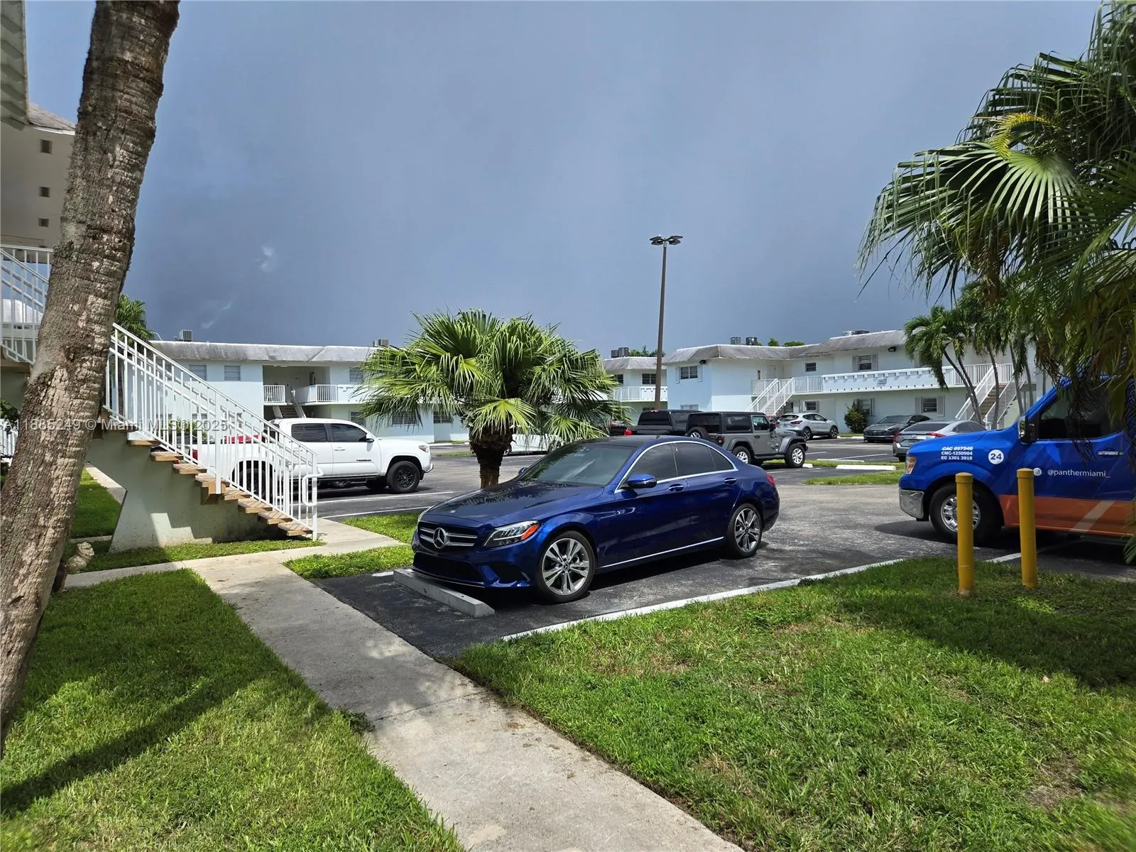 7660 SW 82nd St, #H107