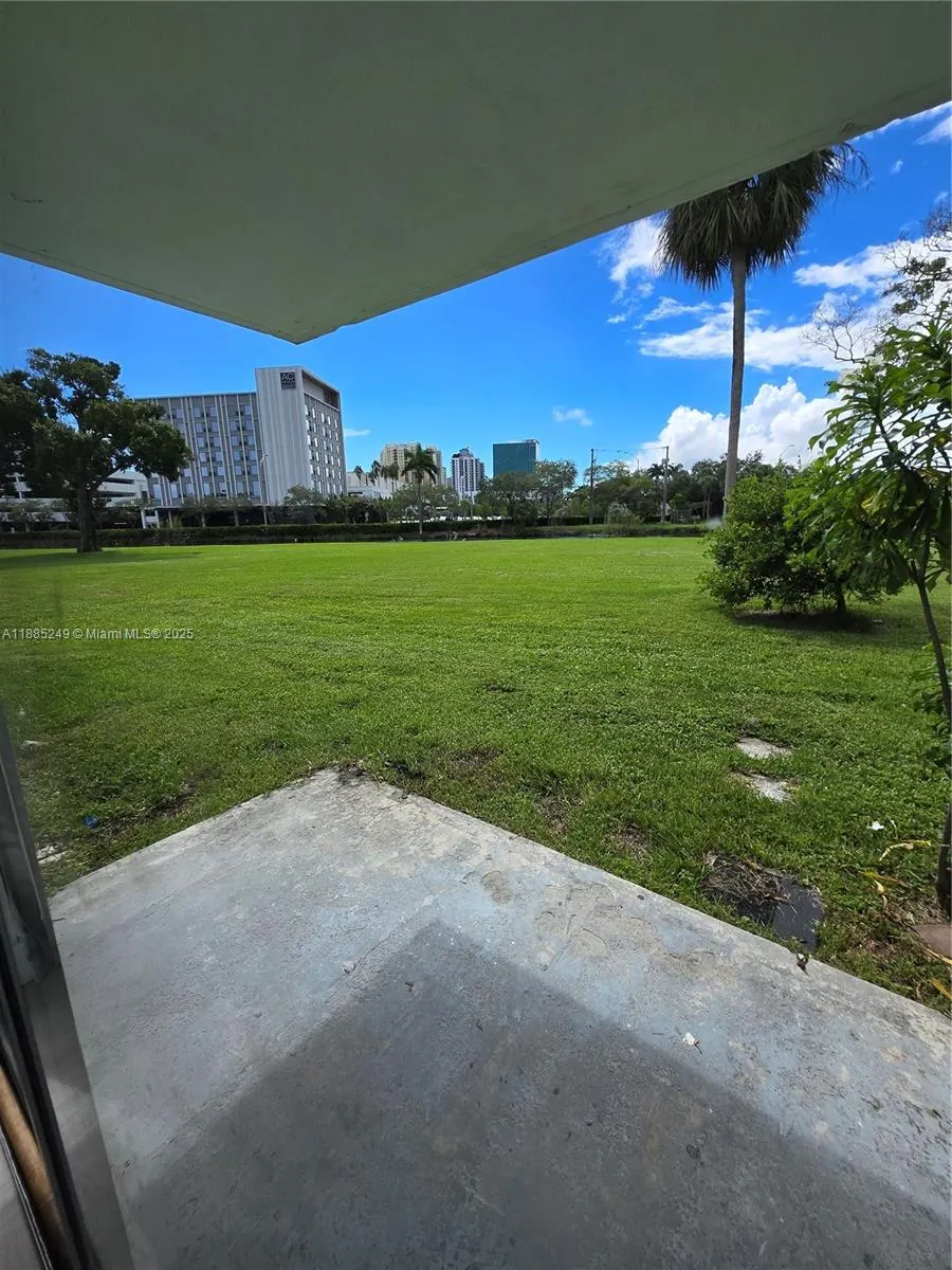 7660 SW 82nd St, #H107