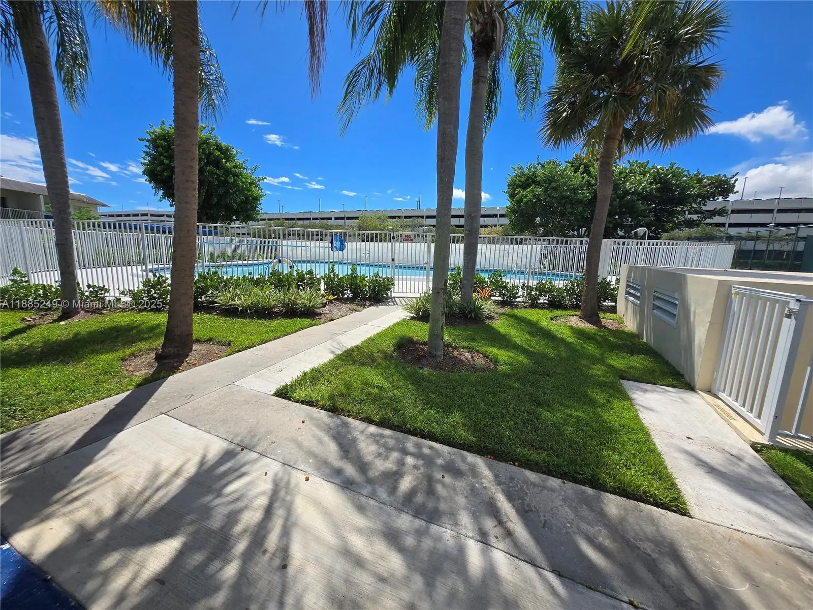 7660 SW 82nd St, #H107