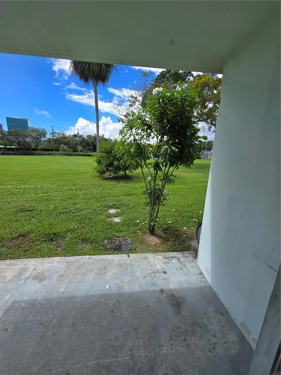 7660 SW 82nd St, #H107