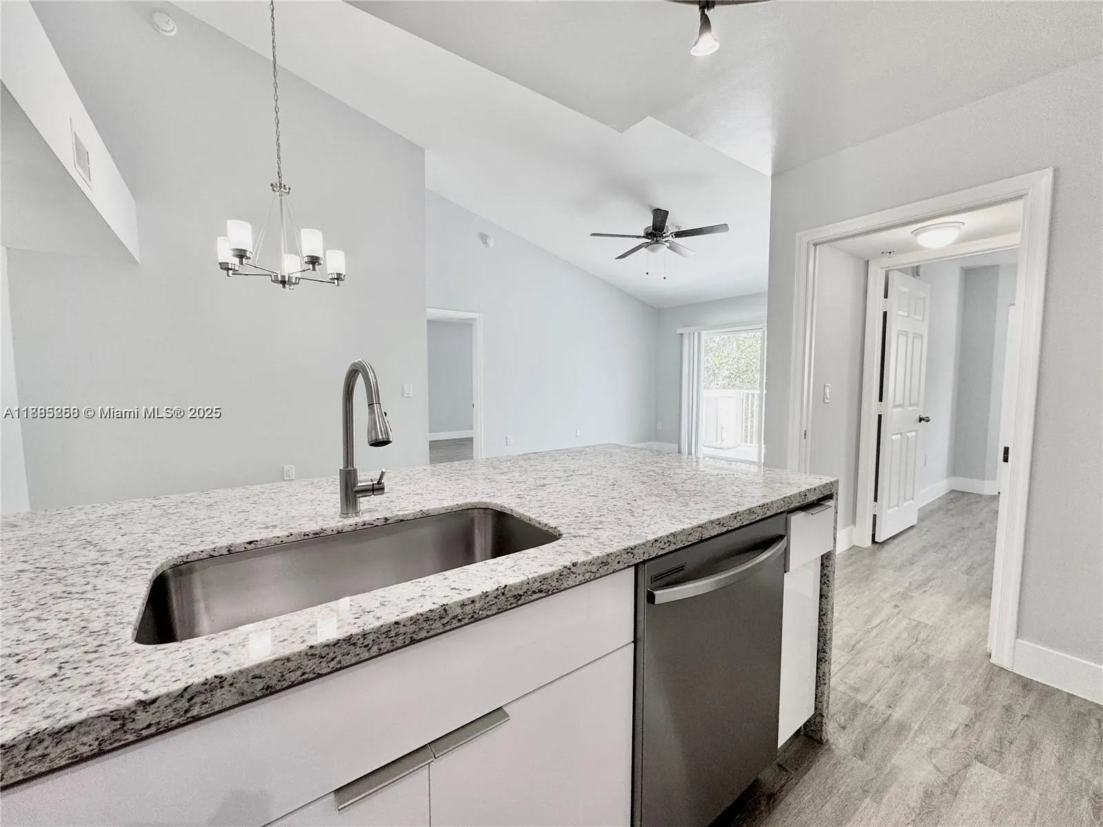 677 SW 111th Ave, #303