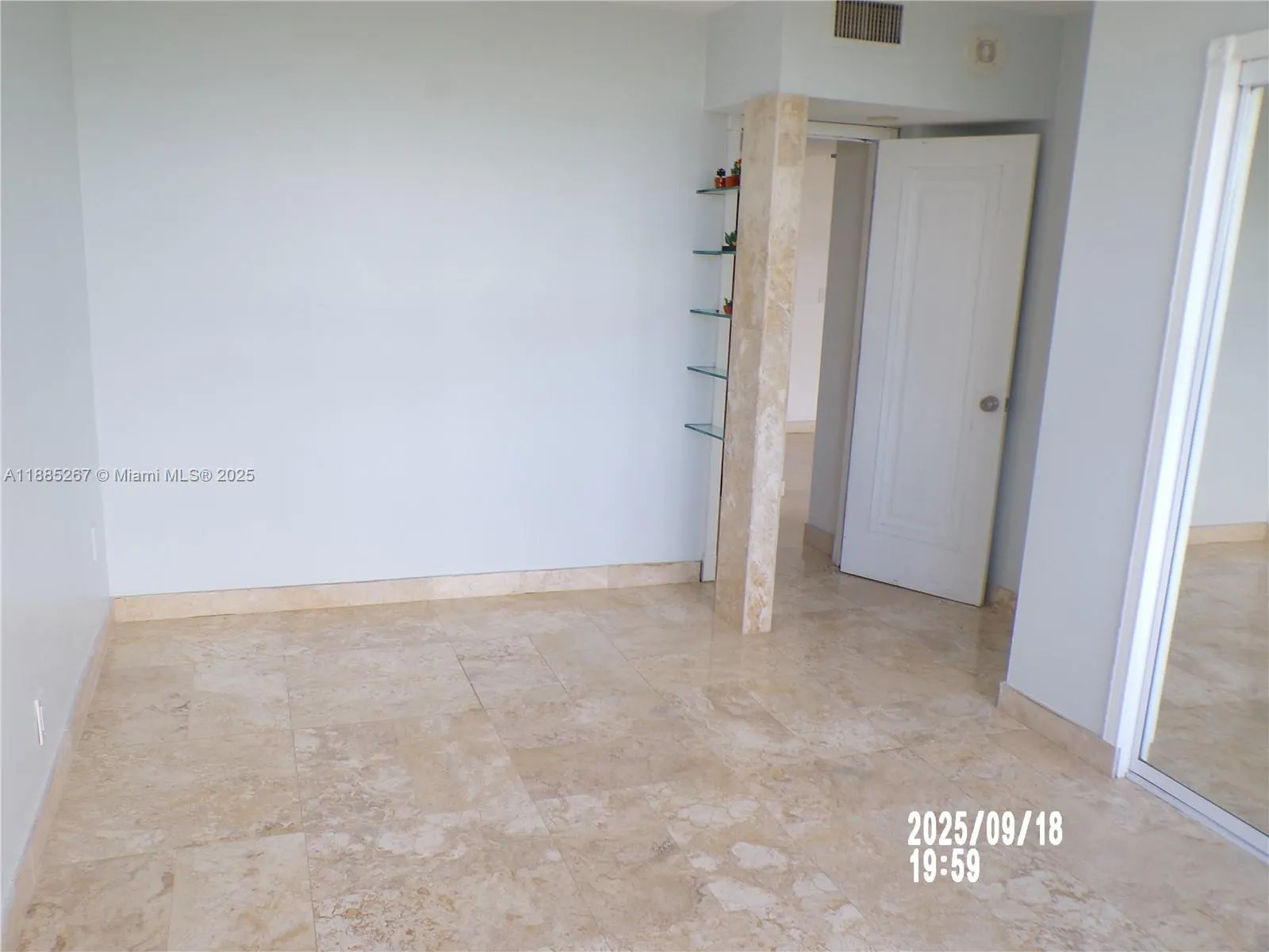 780 NE 69th St, #1708