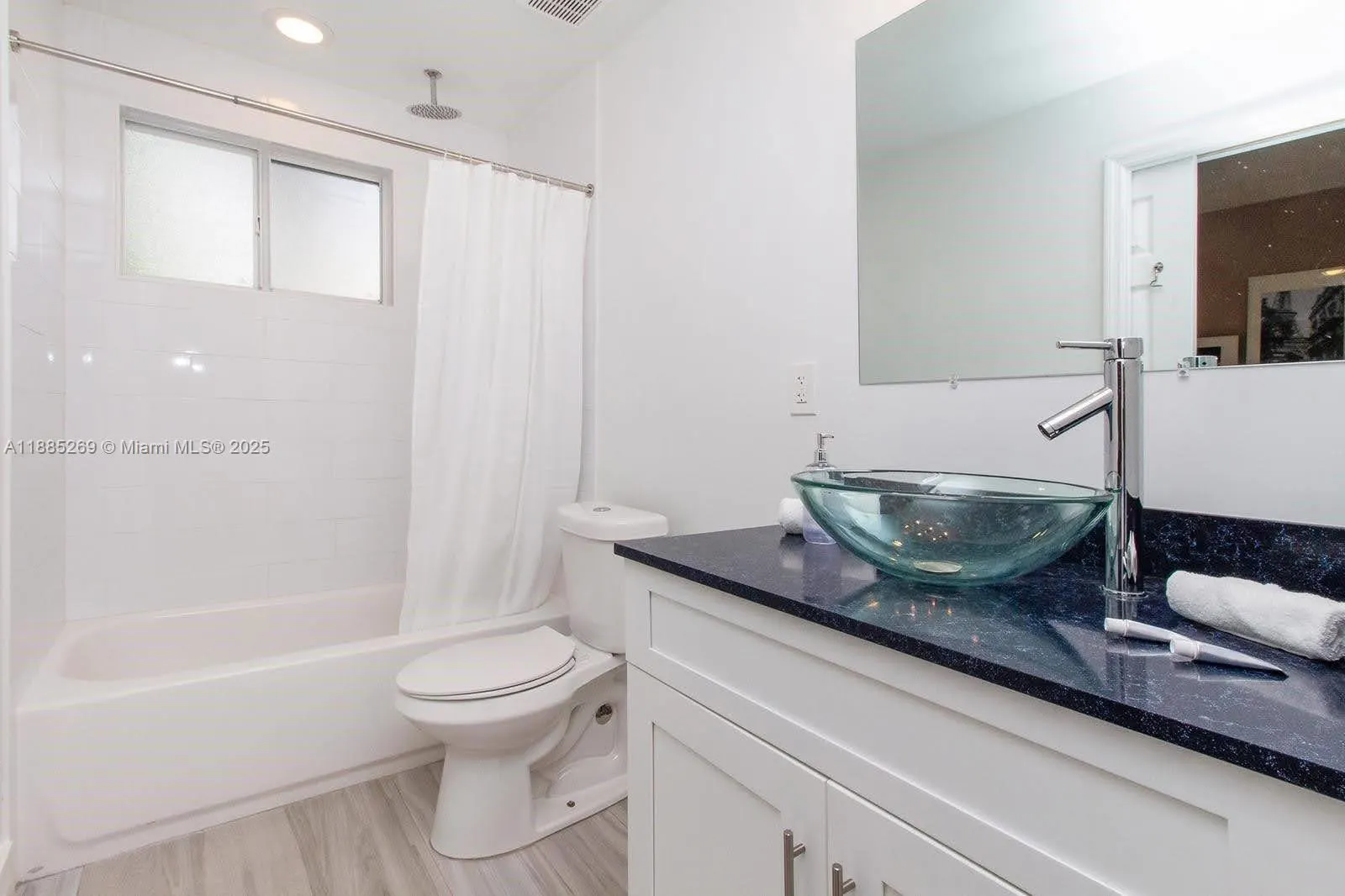 427 NW 34th St, #1