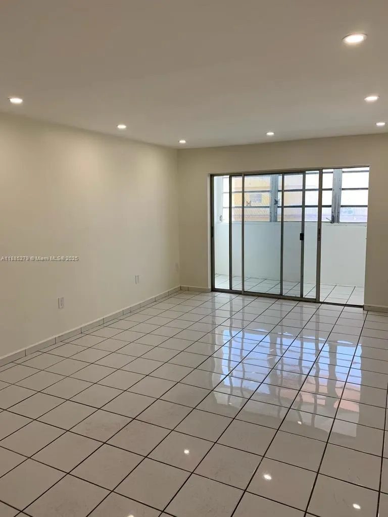1555 W 44th Pl, #234