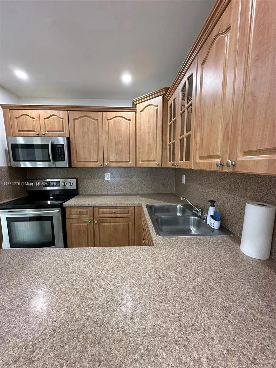 1555 W 44th Pl, #234