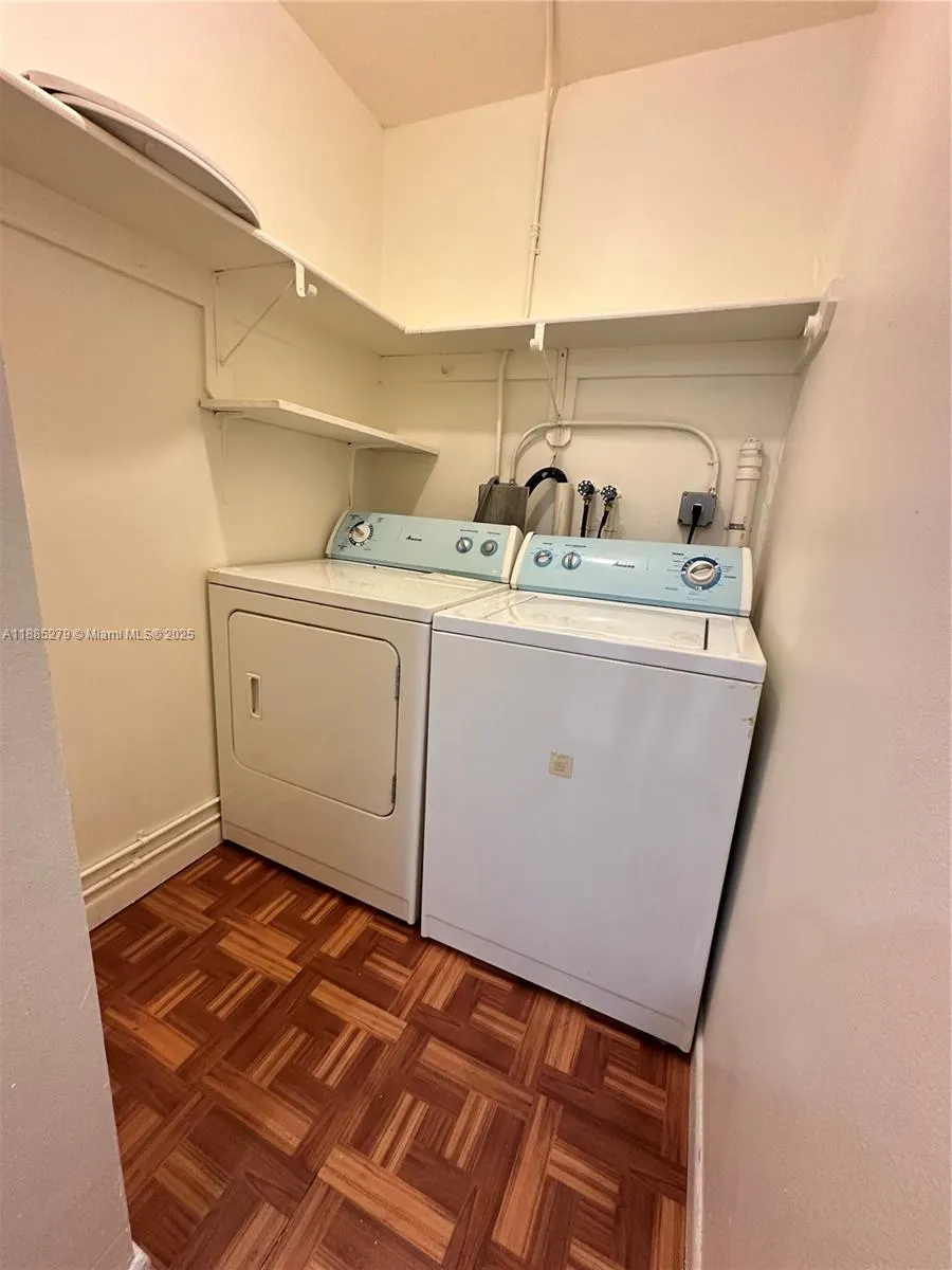 1555 W 44th Pl, #234