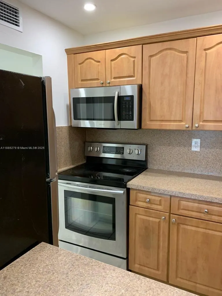 1555 W 44th Pl, #234