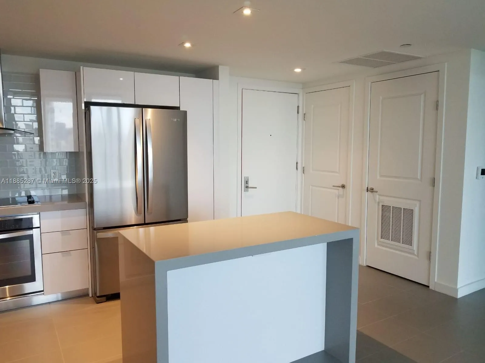 1600 NE 1st Ave, #3509