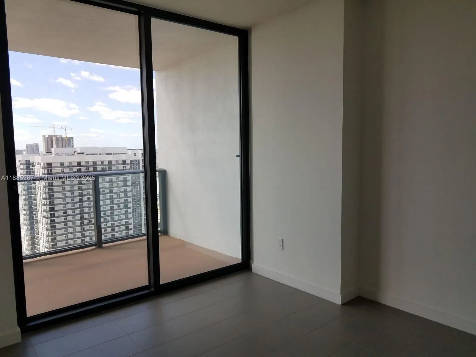 1600 NE 1st Ave, #3509