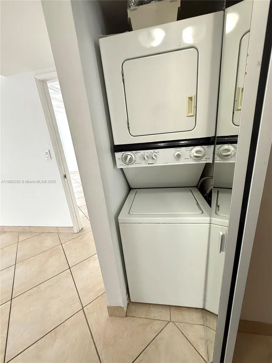 1717 N Bayshore Dr, #A-3046