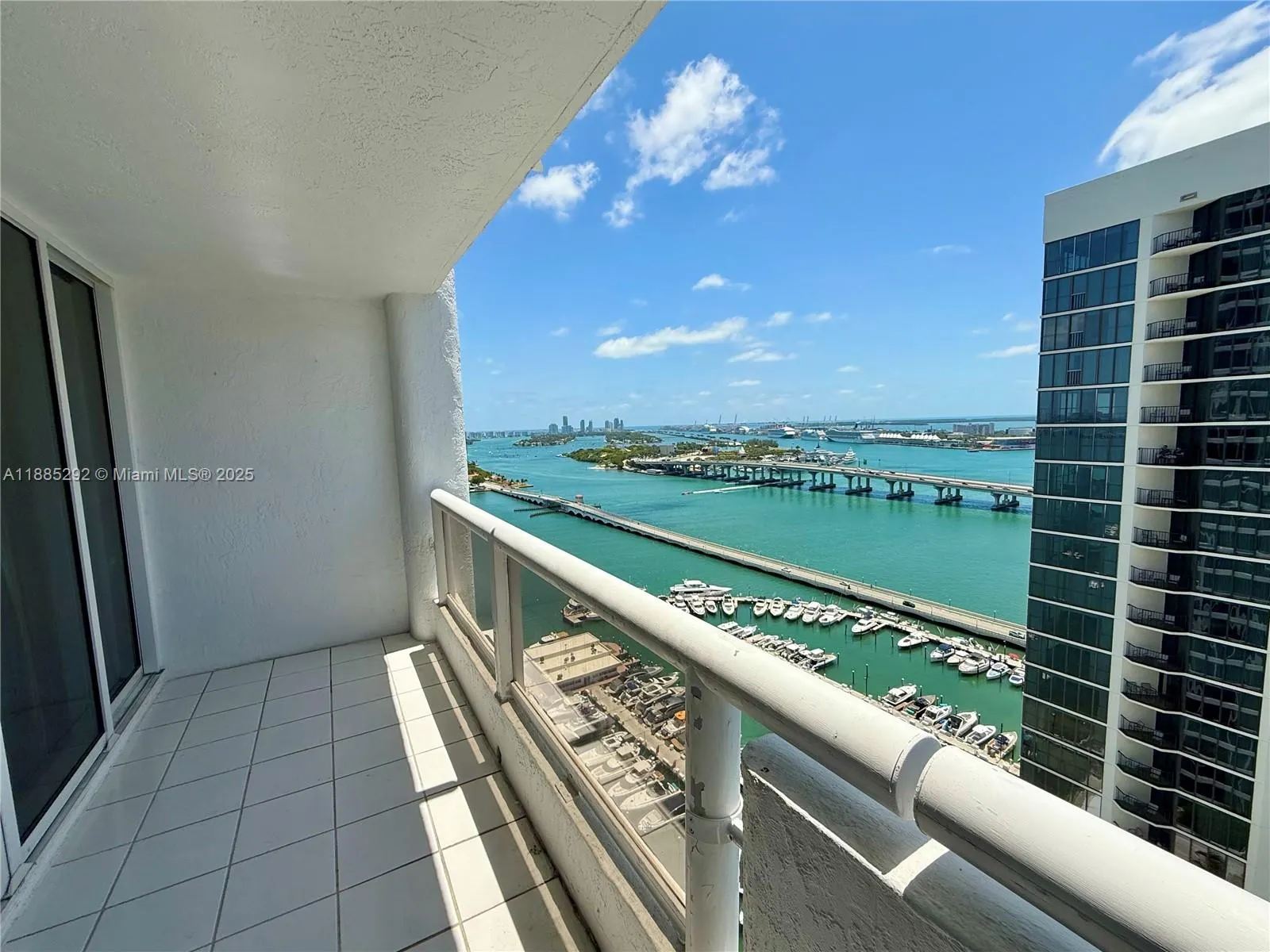 1717 N Bayshore Dr, #A-3046