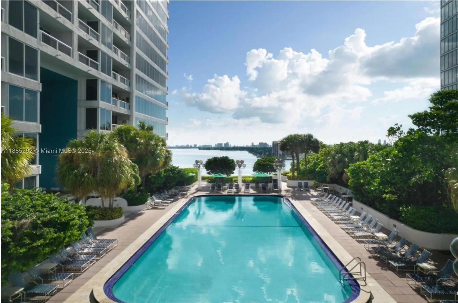 1717 N Bayshore Dr, #A-3046