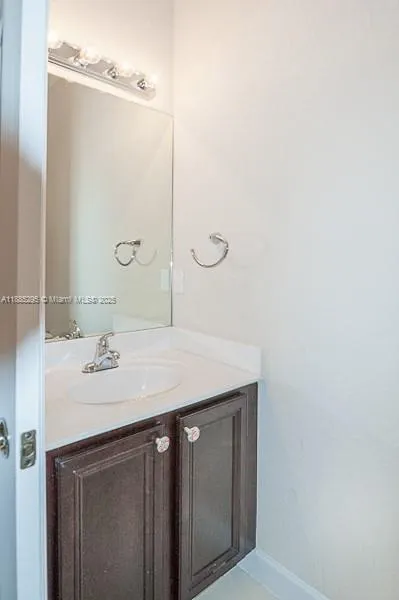 1024 NE 207th Ter, #1024
