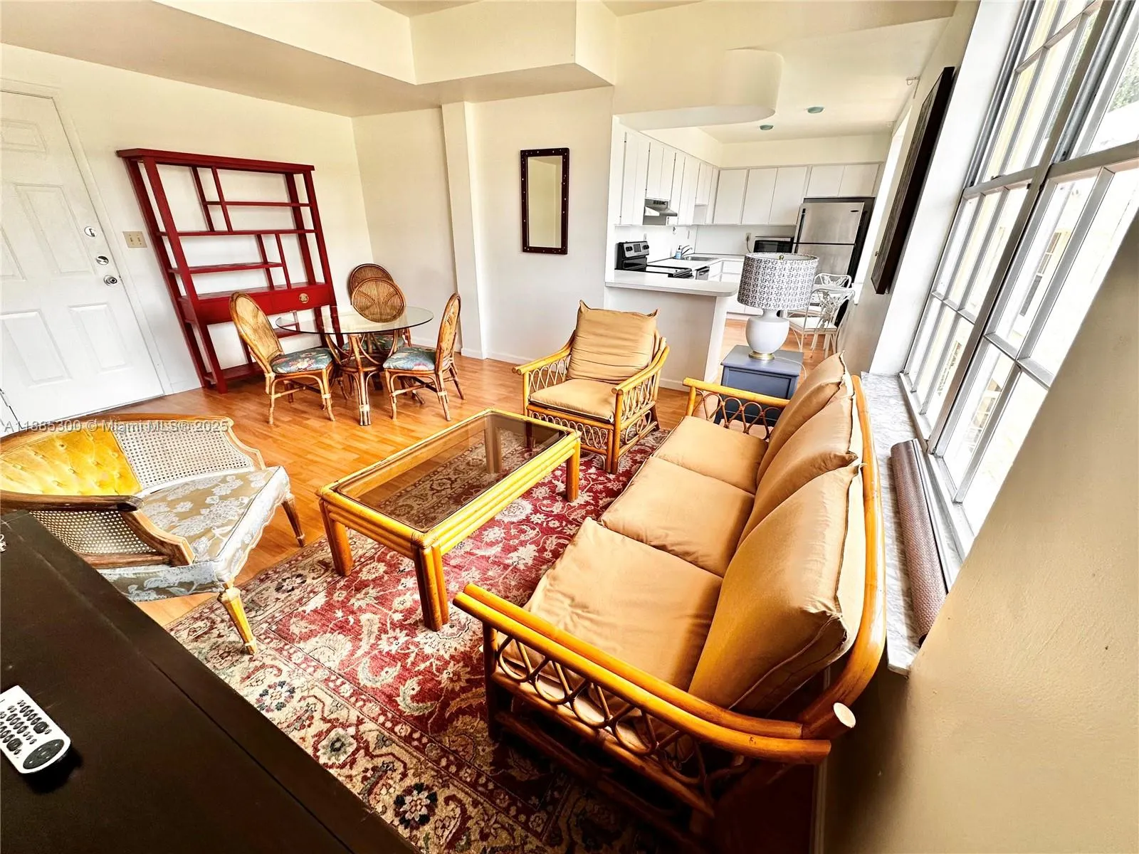 1051 Meridian Ave, #1F