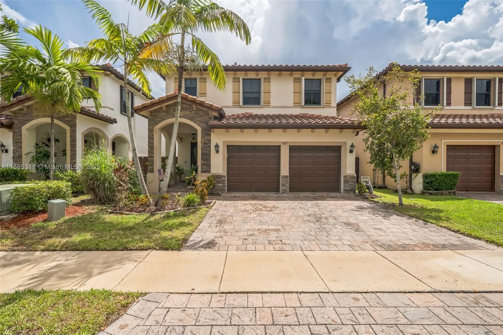 627 SE 34th Ave