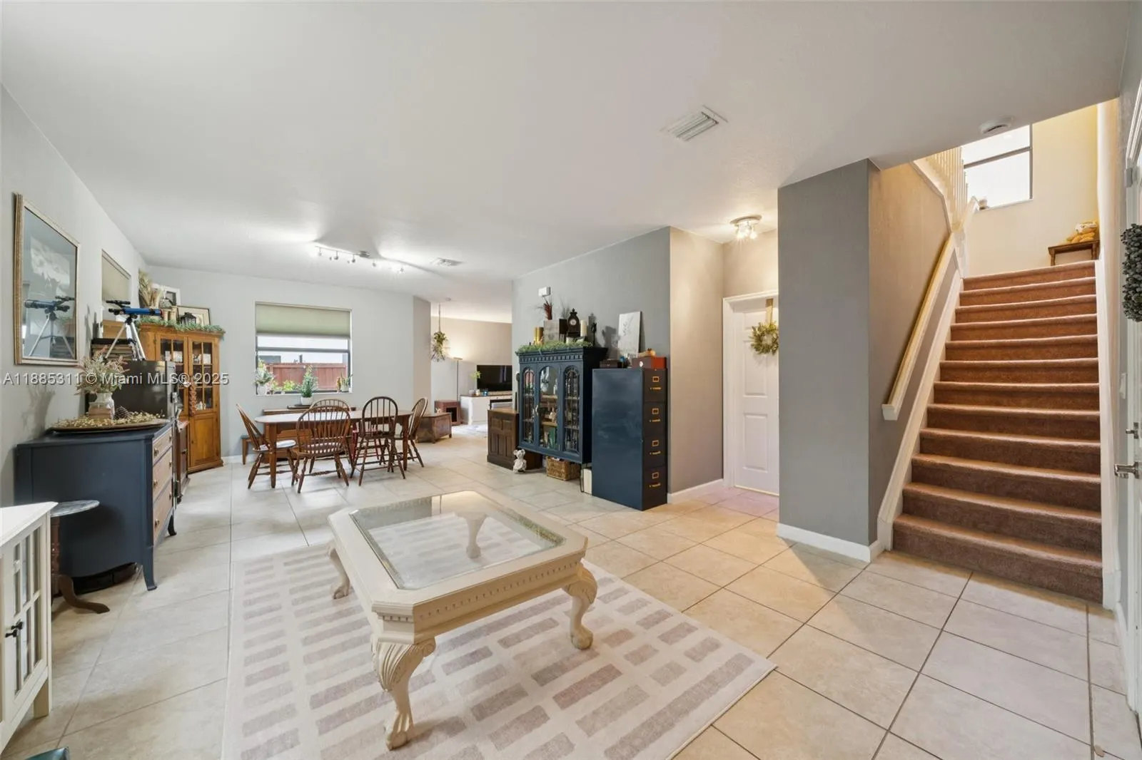 627 SE 34th Ave