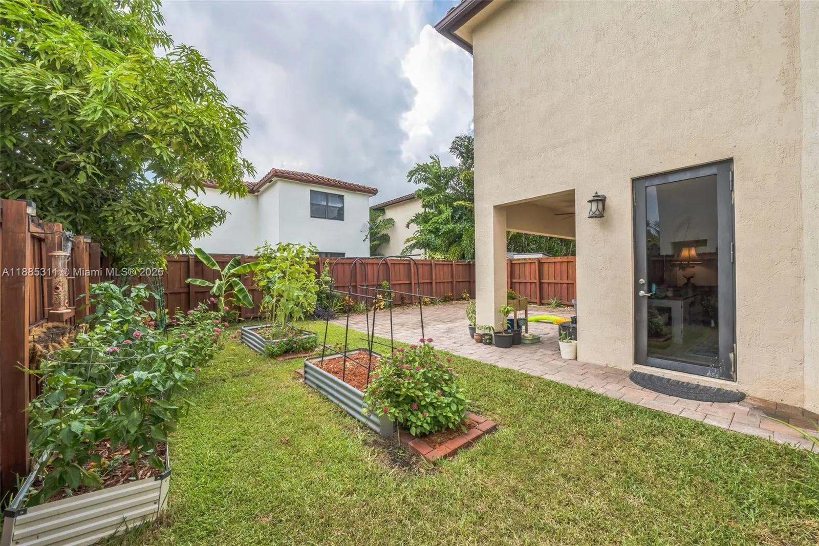 627 SE 34th Ave