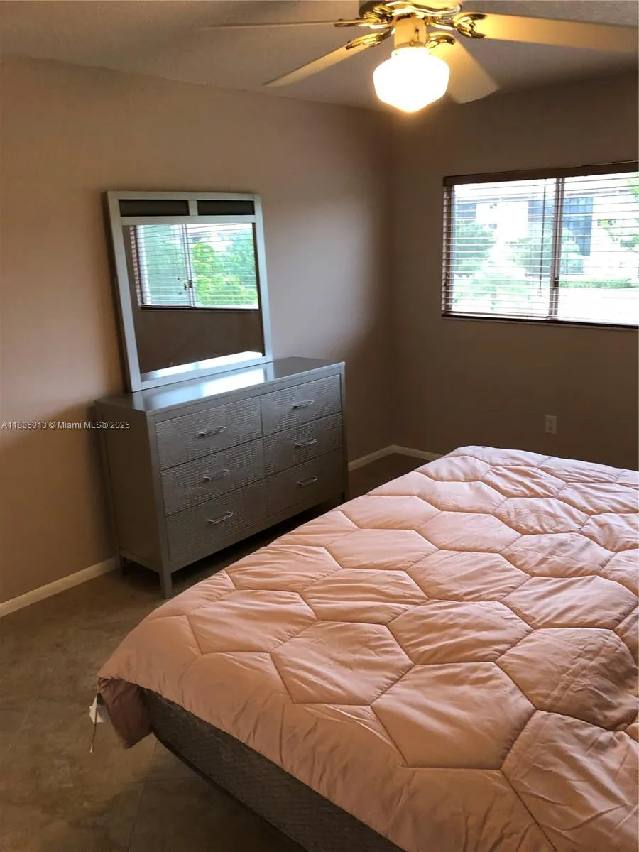 12550 SW 15th St, #307E