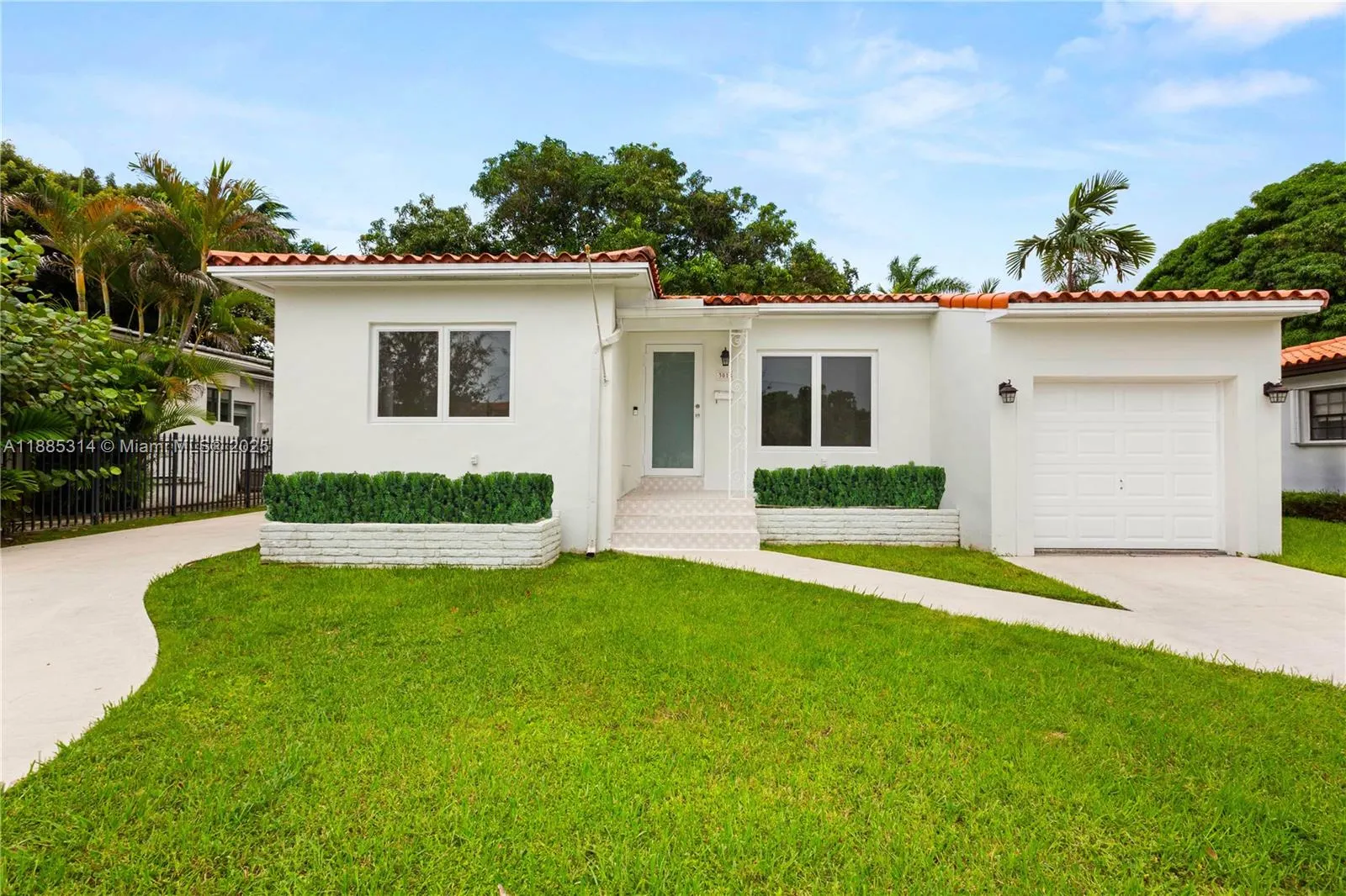3018 Coconut Grove Dr