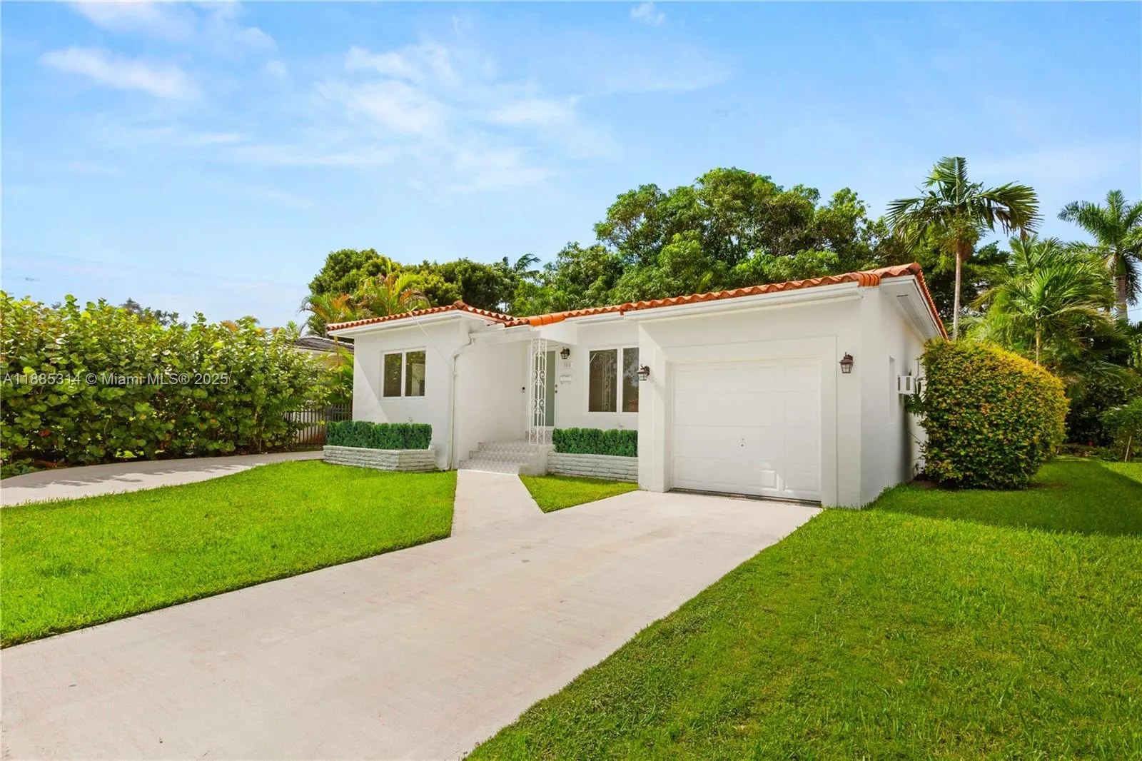 3018 Coconut Grove Dr