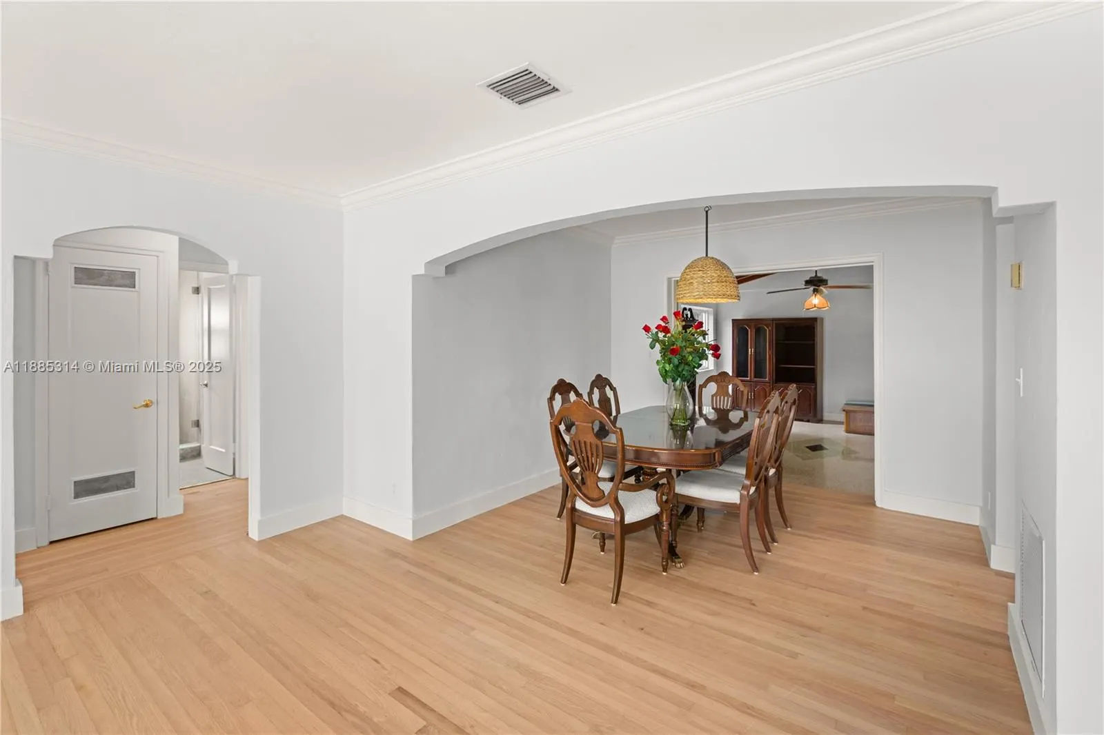 3018 Coconut Grove Dr
