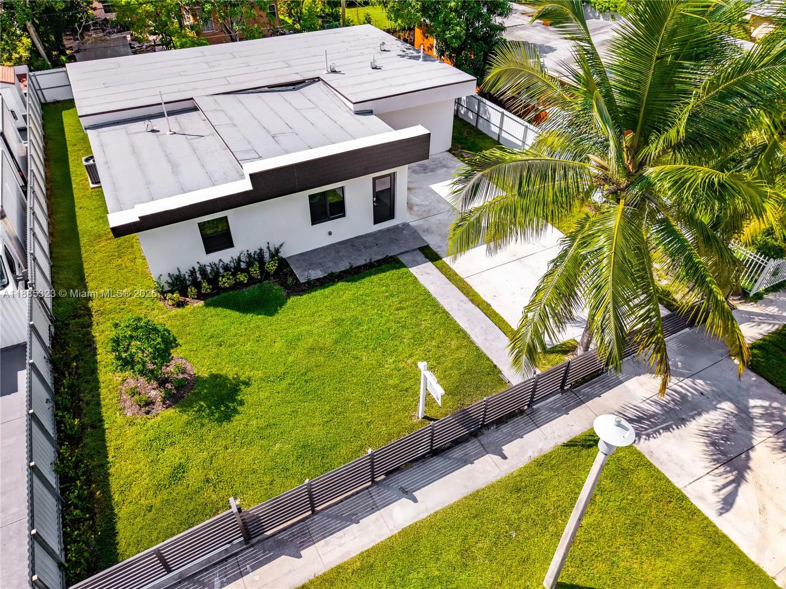 550 NW 143rd St