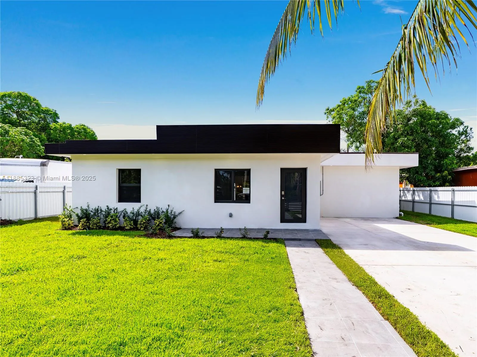 550 NW 143rd St