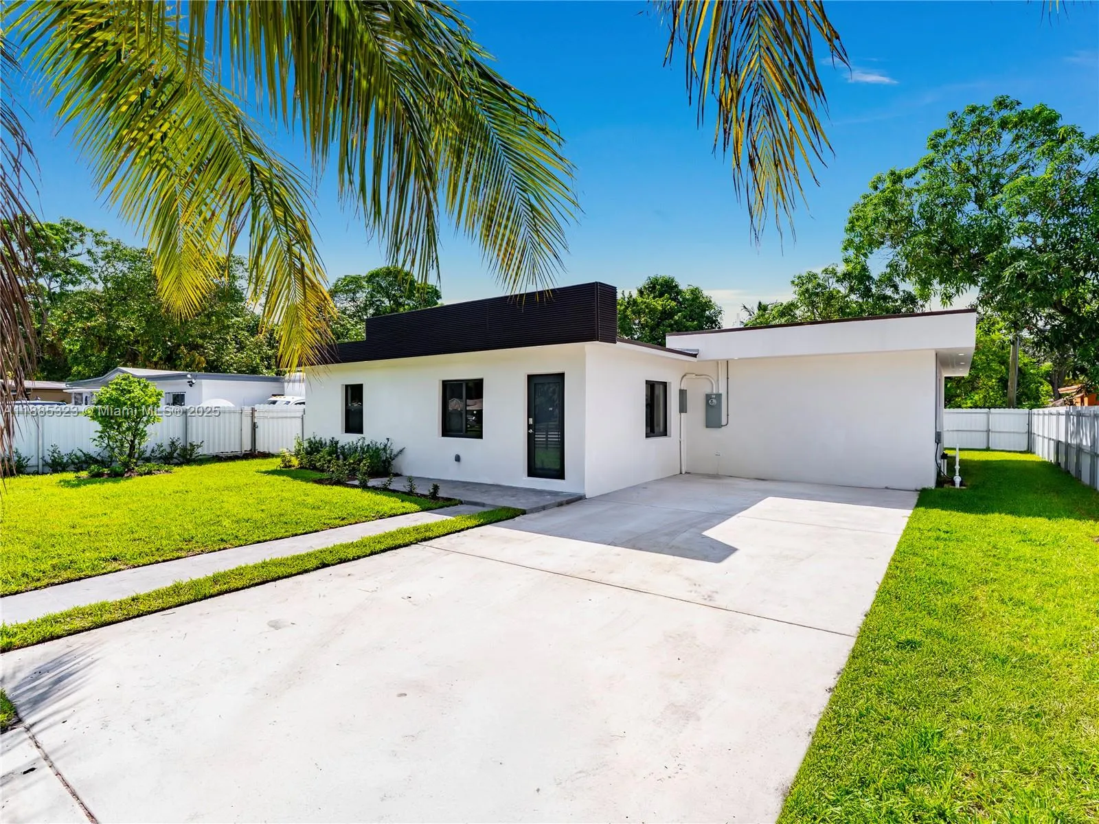 550 NW 143rd St