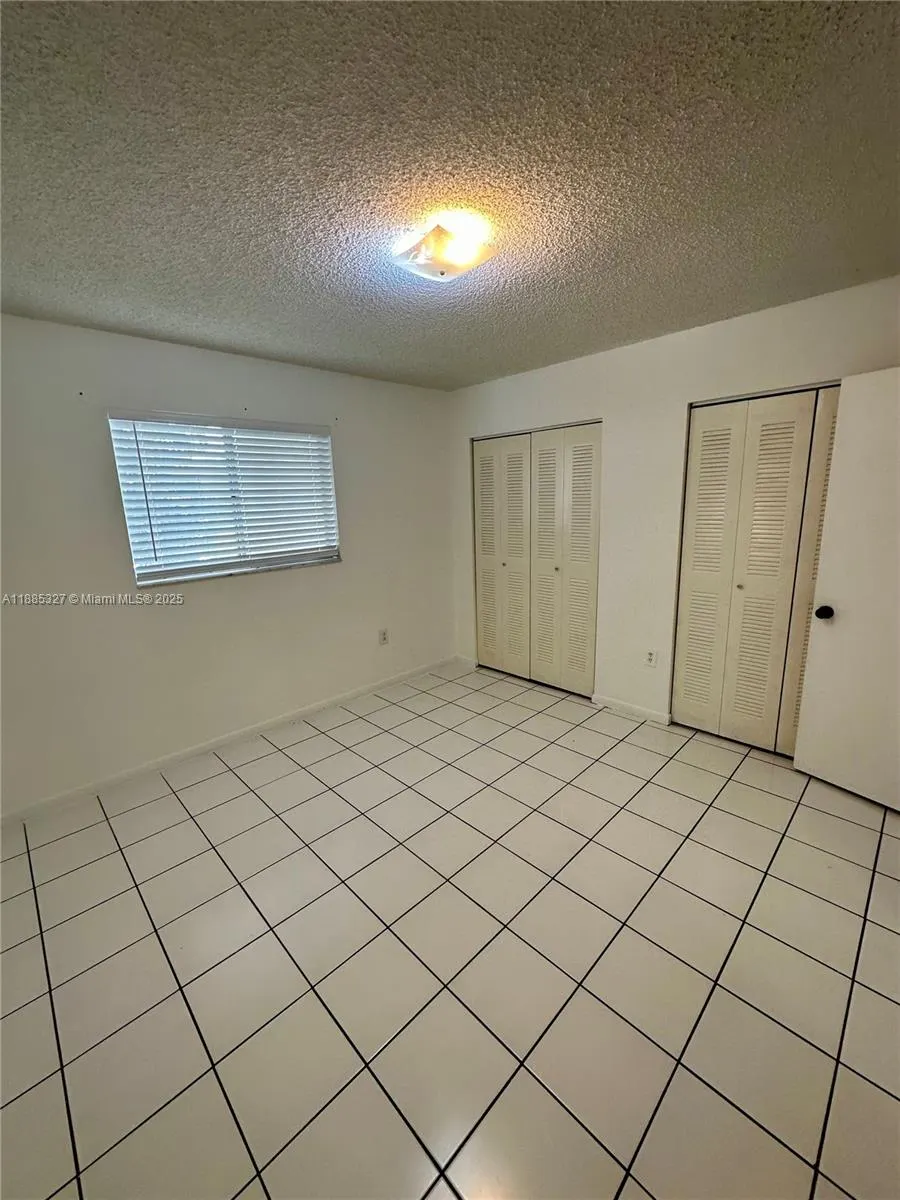 3041 W 76th St, #B-209