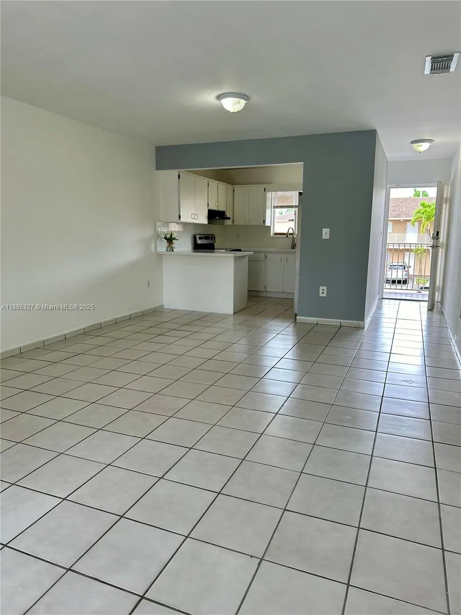 3041 W 76th St, #B-209