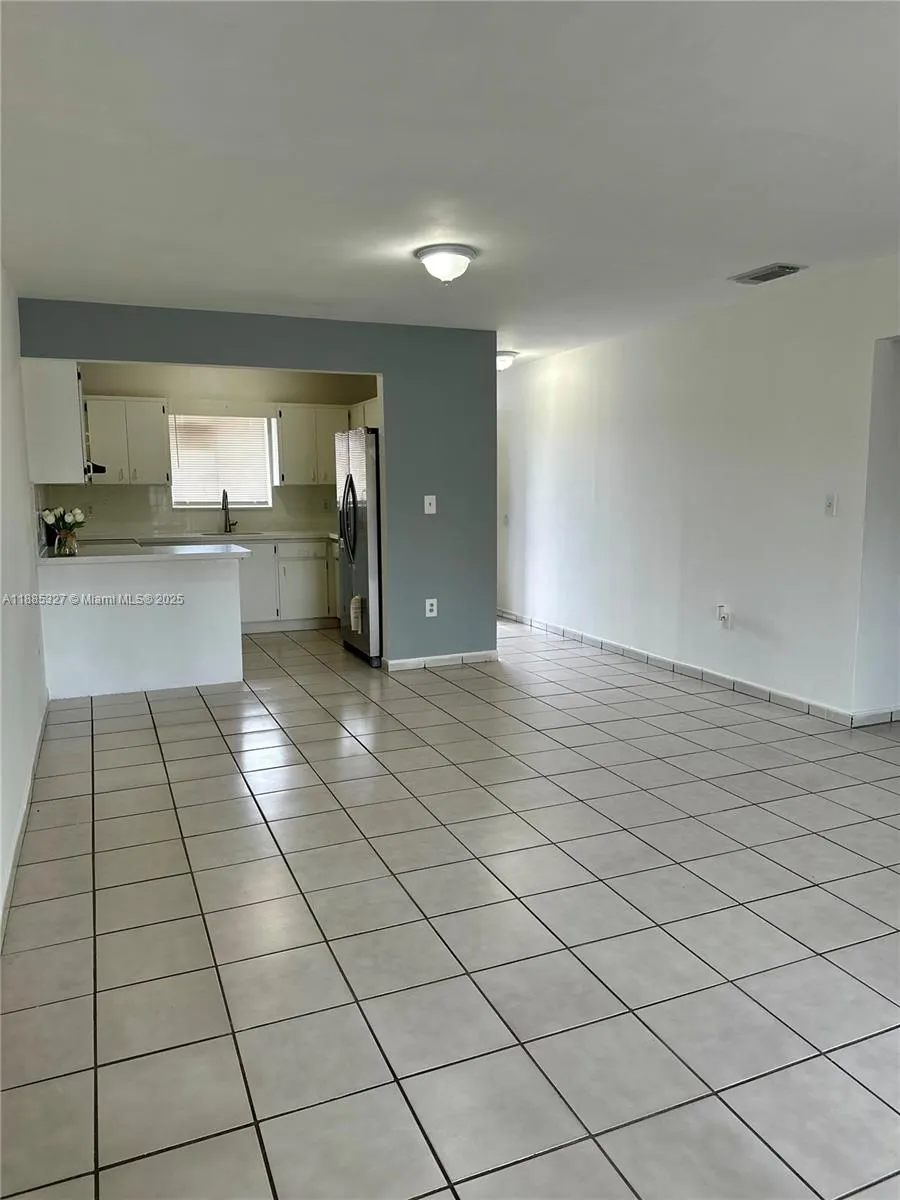 3041 W 76th St, #B-209