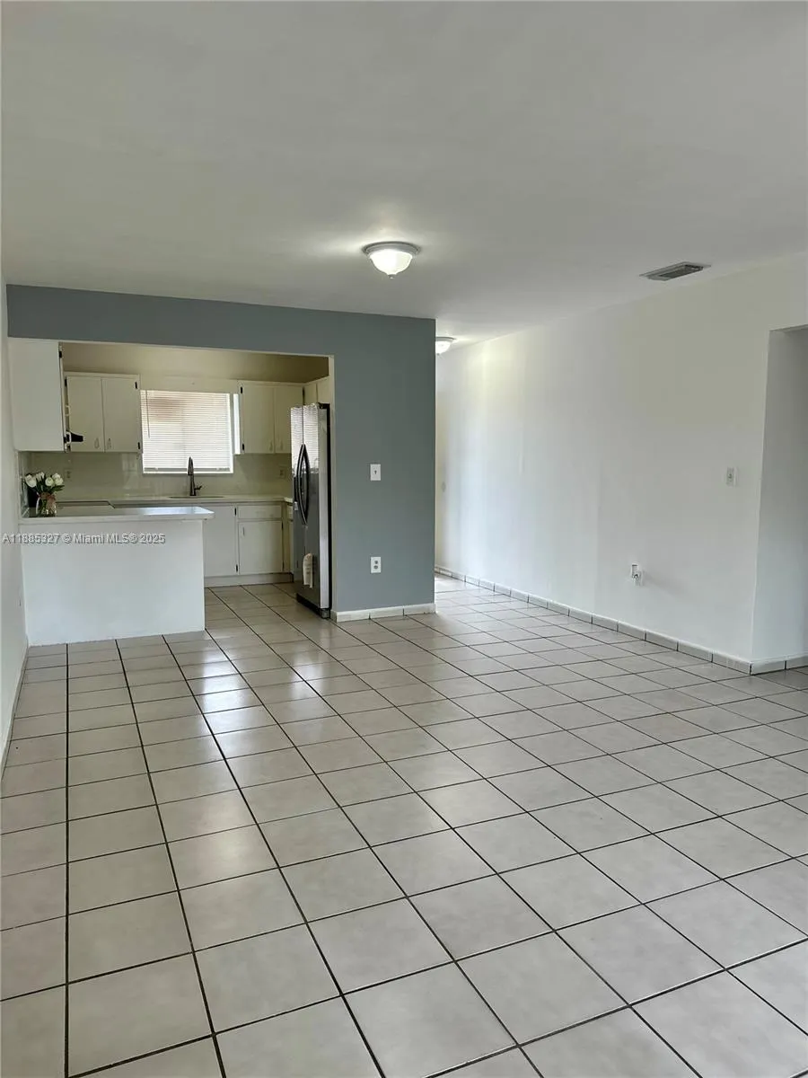 3041 W 76th St, #B-209