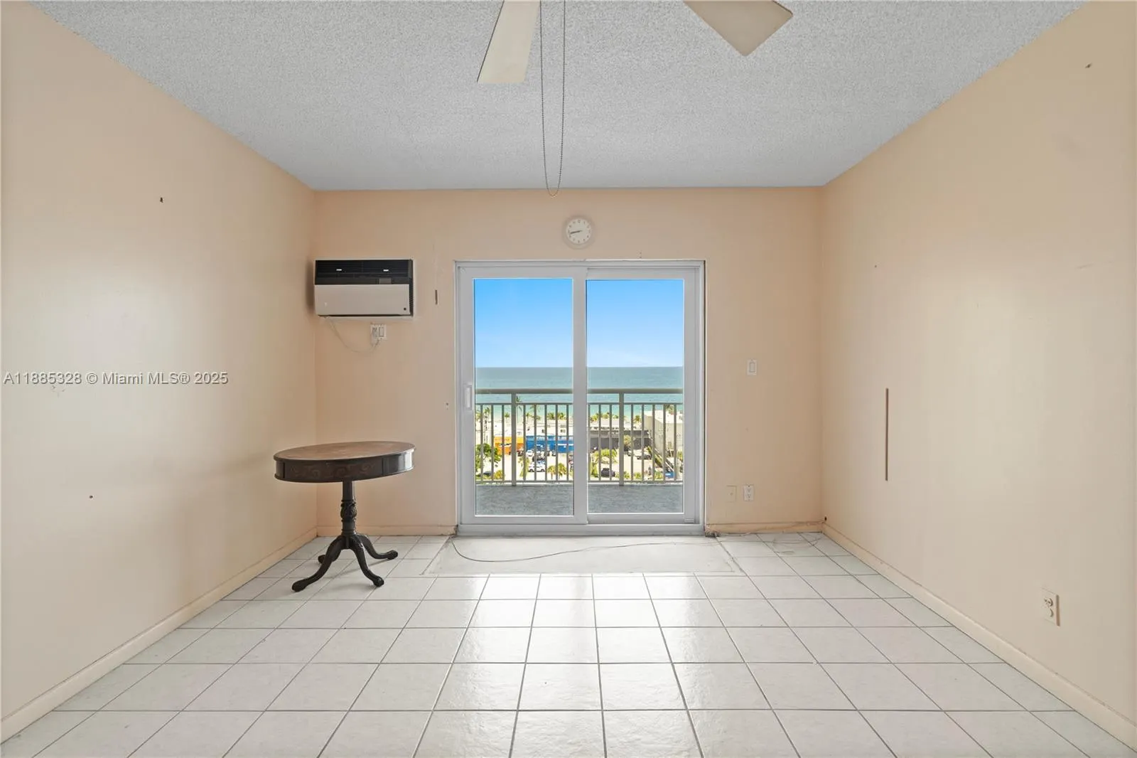 200 S Birch Rd, #1212