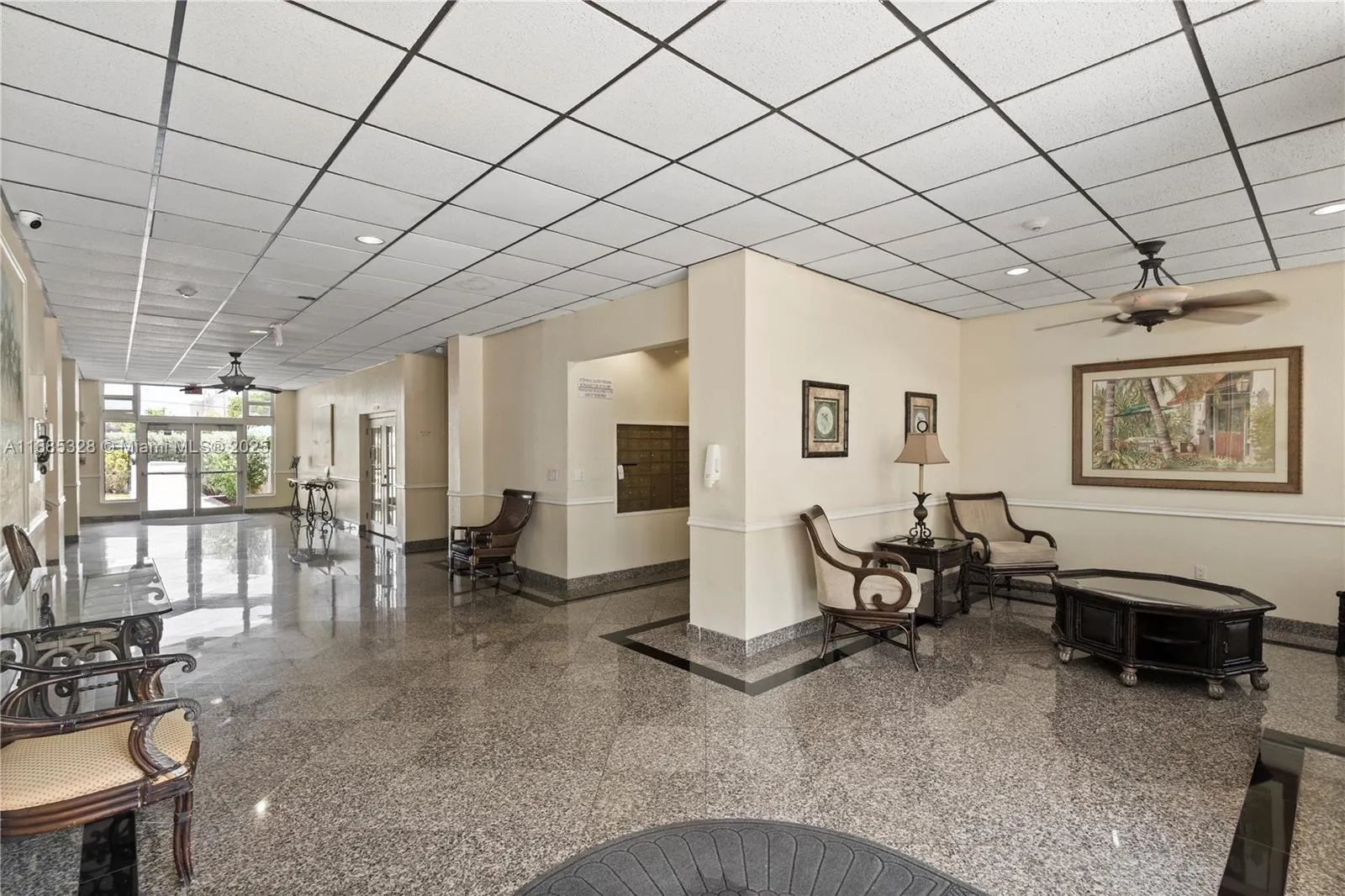 200 S Birch Rd, #1212