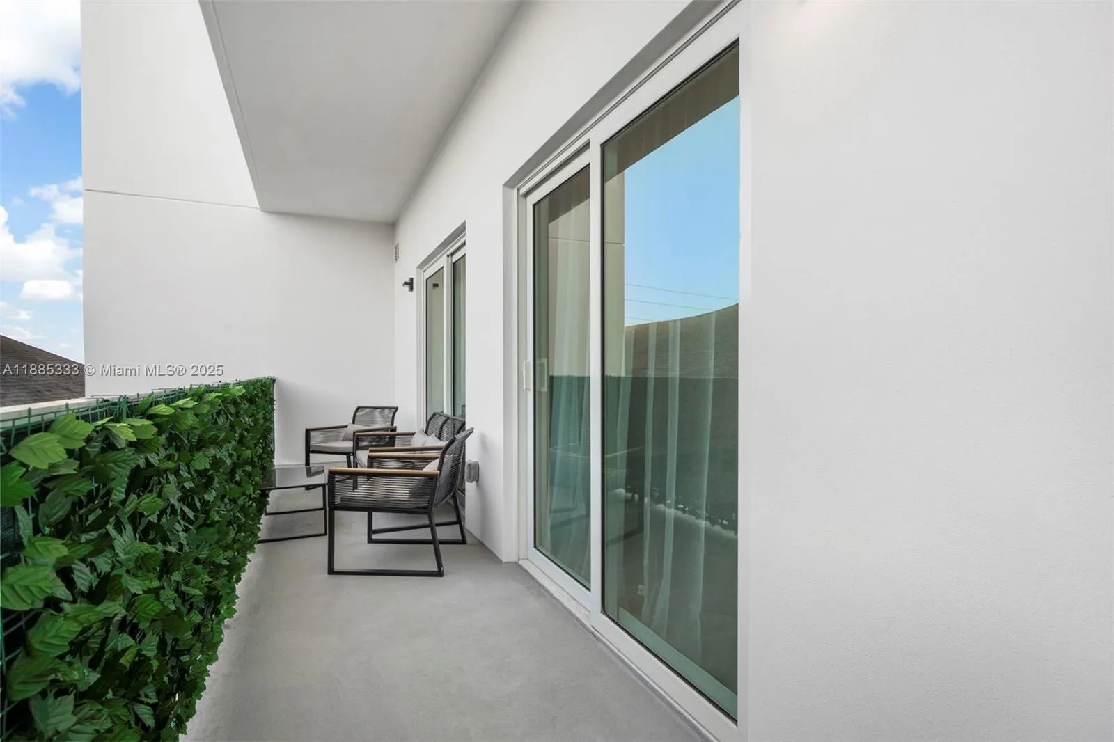 1938 Jackson St, #306