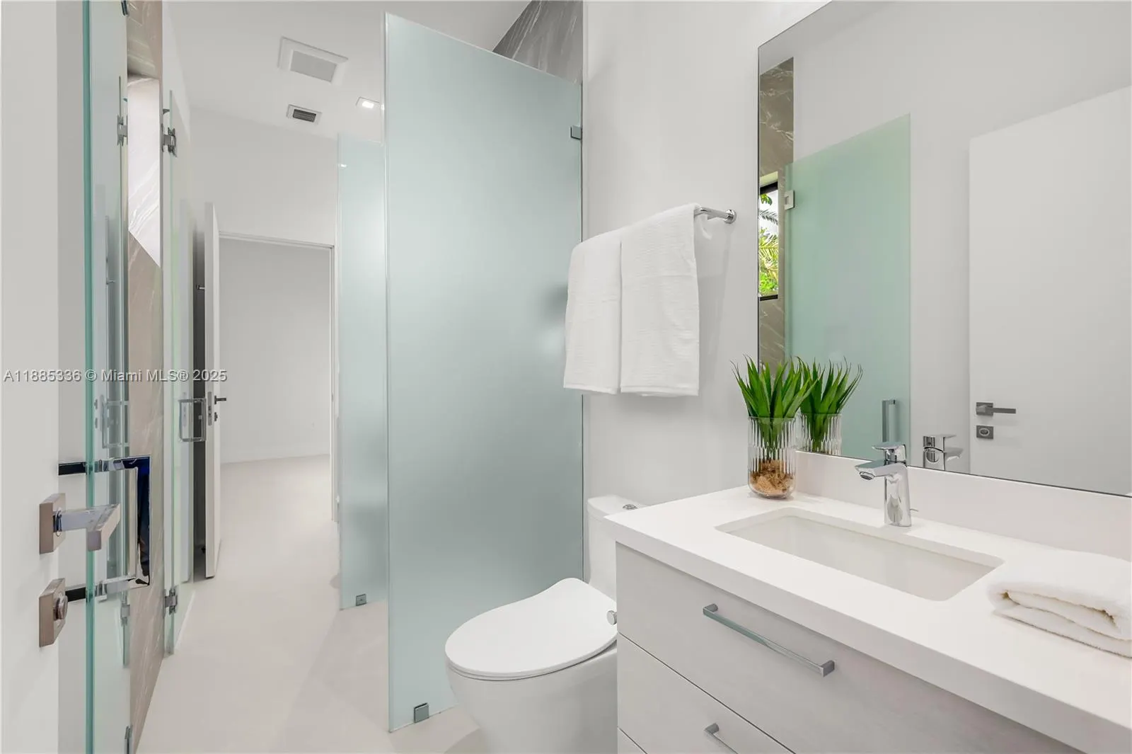 144 NW 110th St