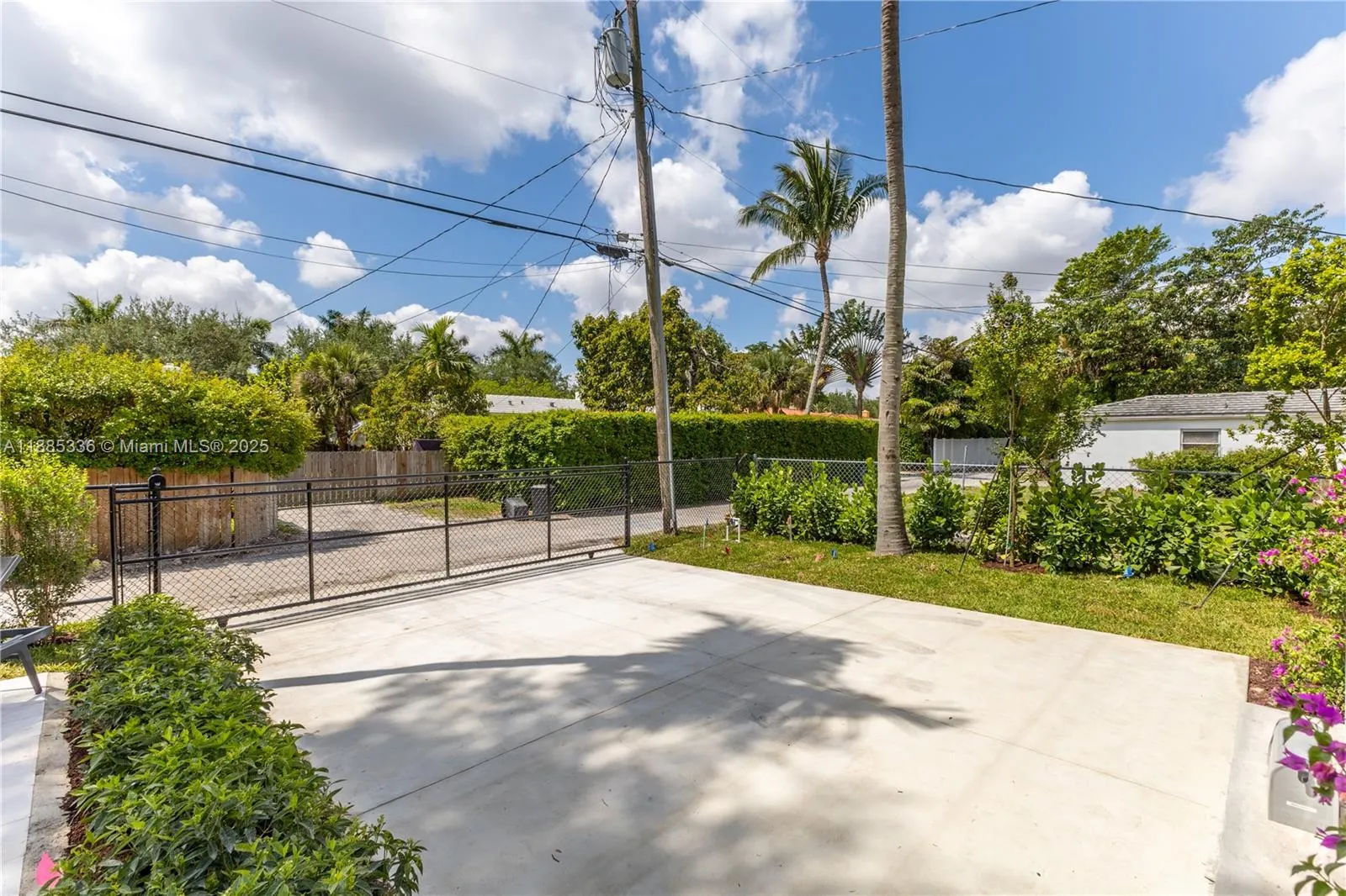 144 NW 110th St