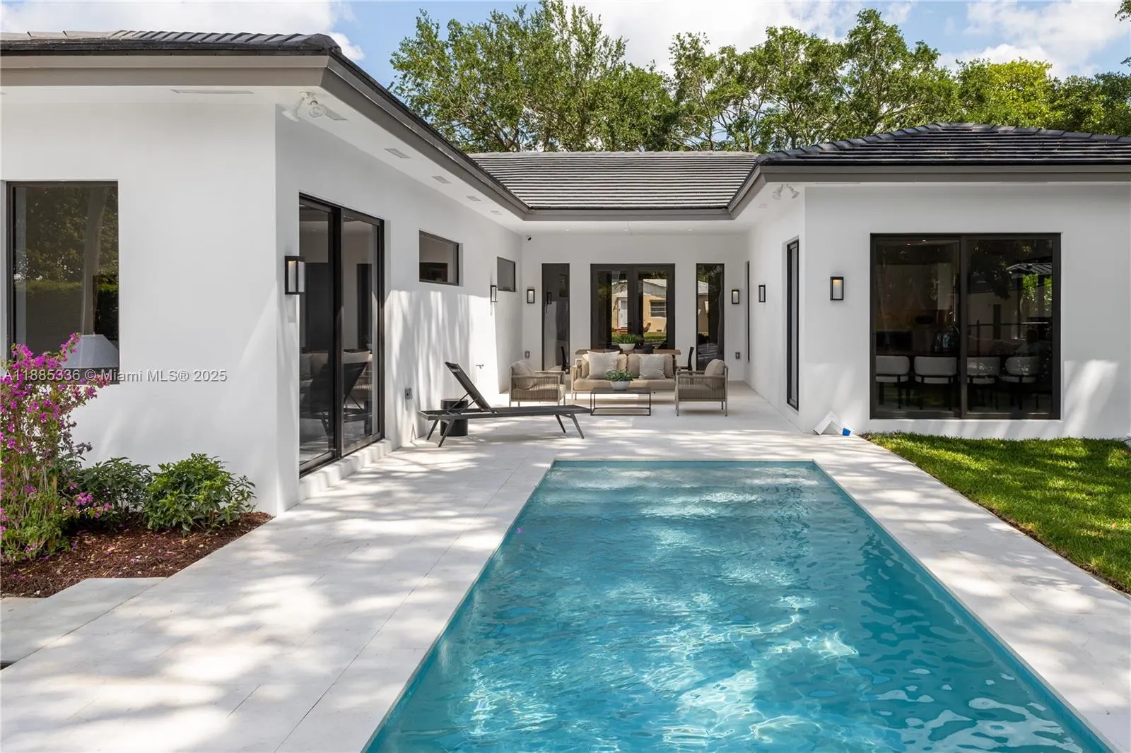 144 NW 110th St
