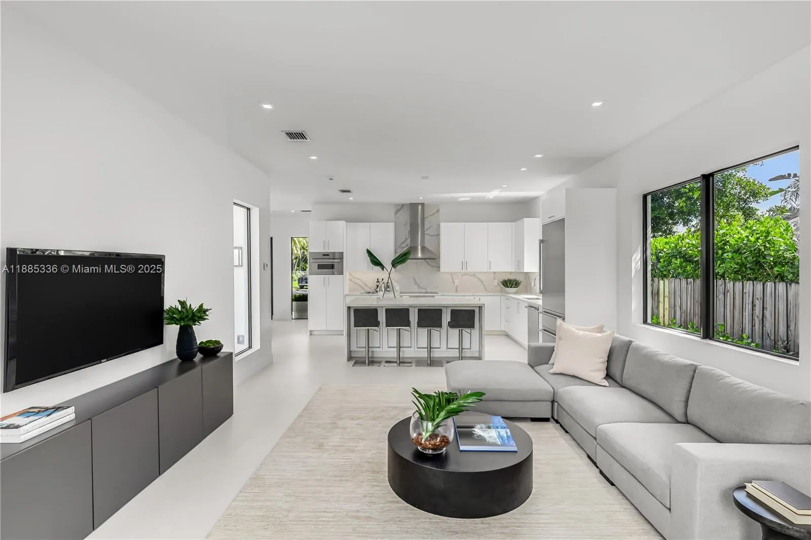 144 NW 110th St