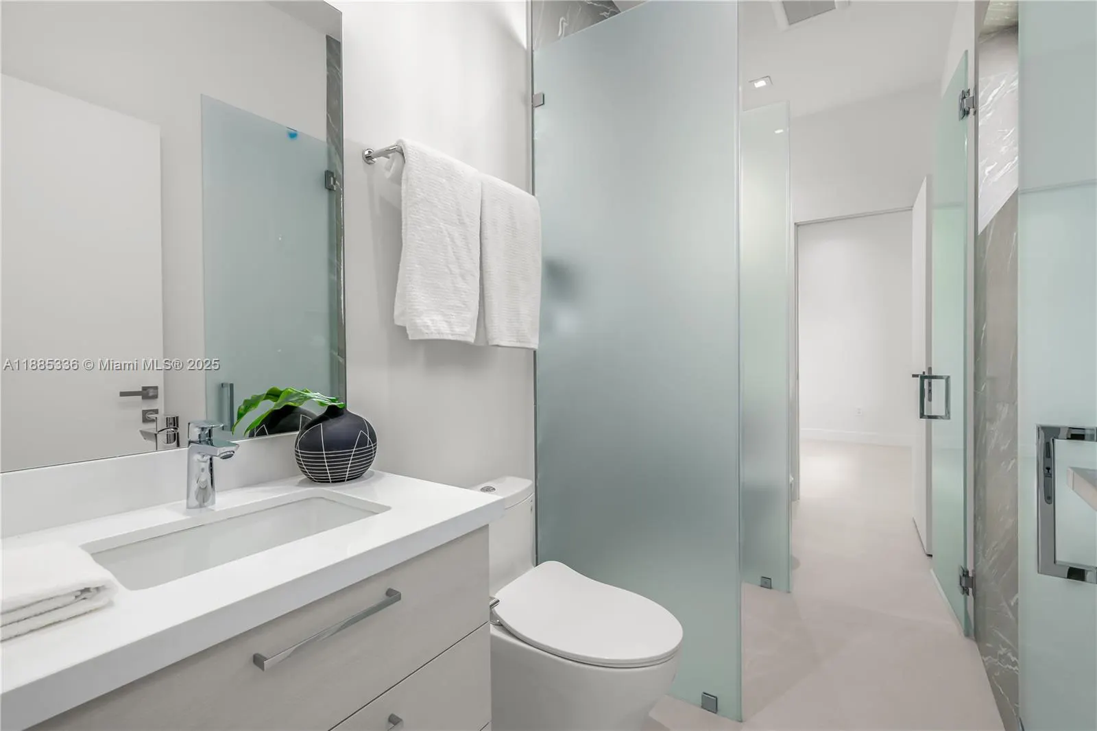 144 NW 110th St