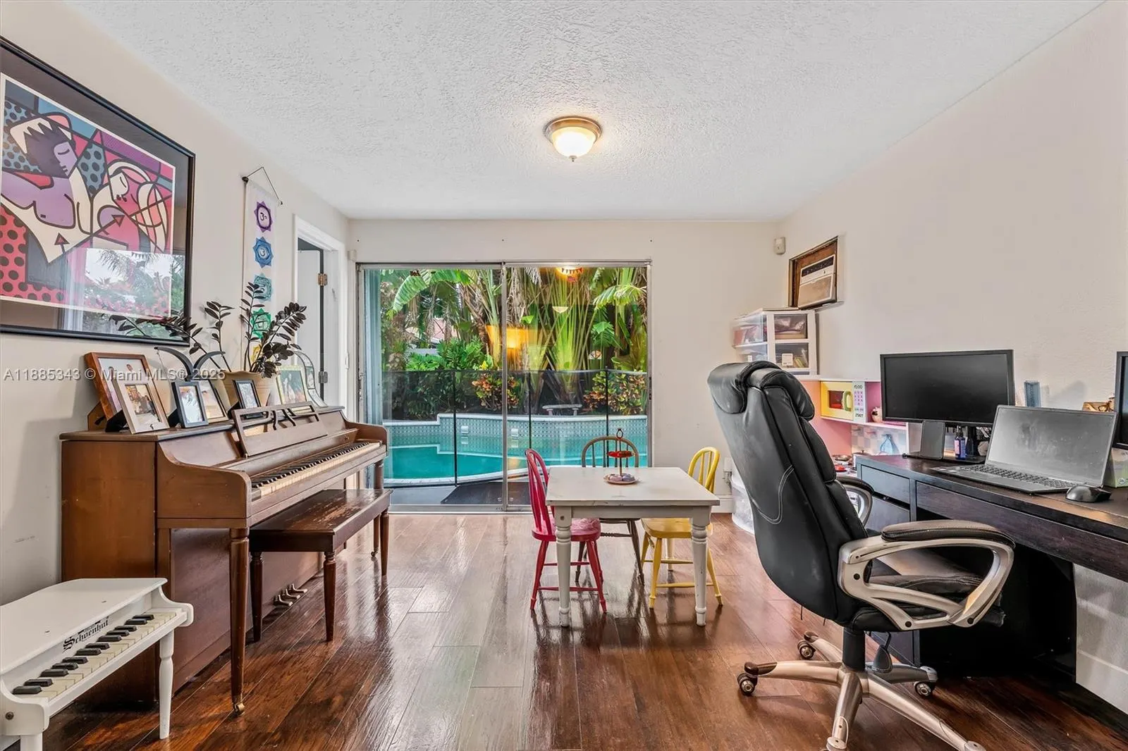 3321 NW 64th St