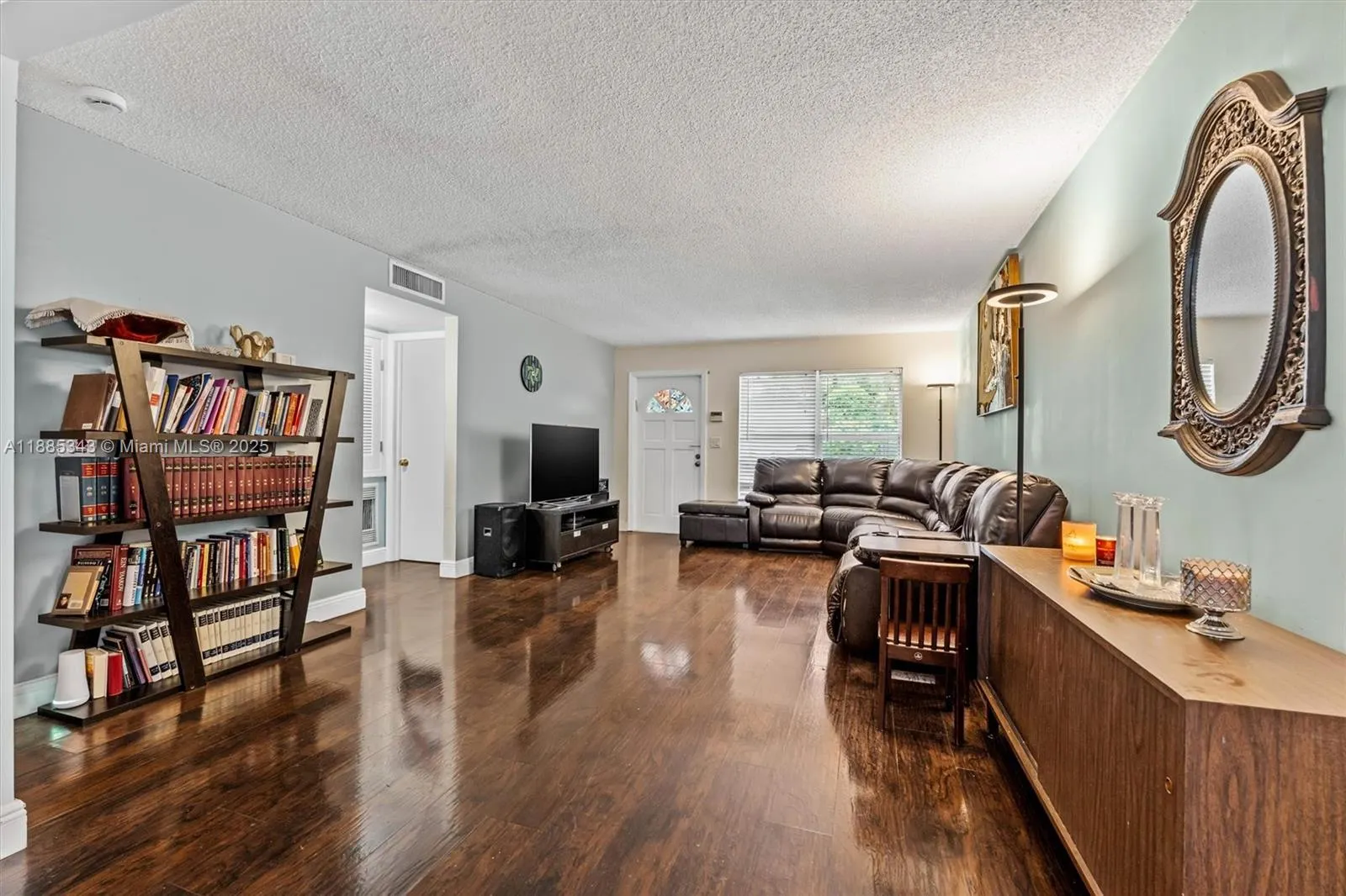 3321 NW 64th St