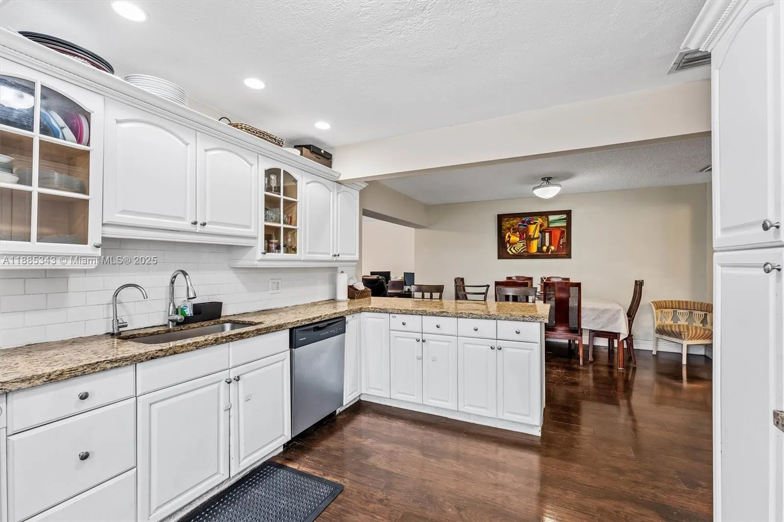 3321 NW 64th St